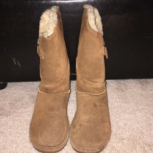 BearPaw Tantum Boots Size 8